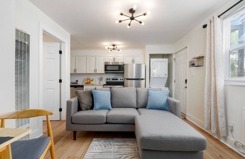 Downtown Columbus Apartment | Modern Apt | Parking | Near German Village + Dtwn