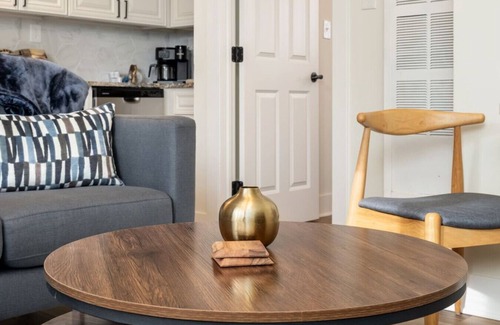 Downtown Columbus Apartment | Modern Apt | Parking | Near German Village + Dtwn