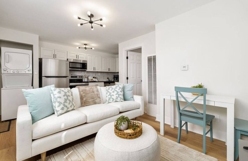 Downtown Columbus Apartment | Modern Apt | Parking | Near German Village + Dtwn