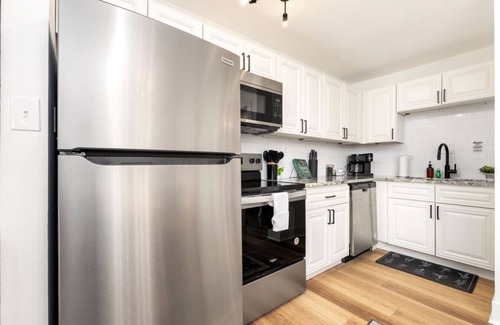 Downtown Columbus Apartment | Modern Apt | Parking | Near German Village + Dtwn