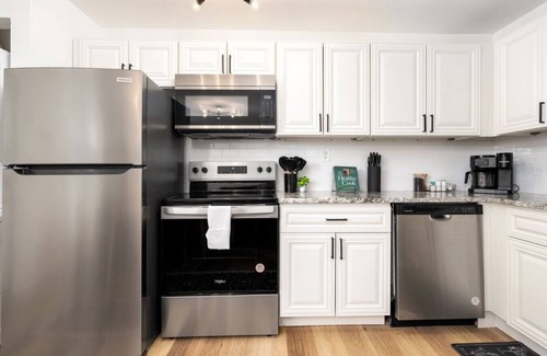 Downtown Columbus Apartment | Modern Apt | Parking | Near German Village + Dtwn