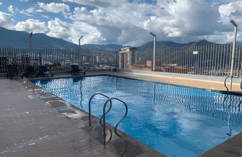 Sabaneta Apartment | Modern apt with a great view