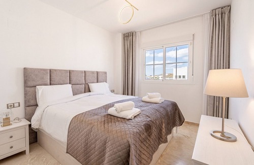 San Luis de Sabinillas Apartment | Modern apt with sea views, two poolareas, close to parks & beaches Manilva
