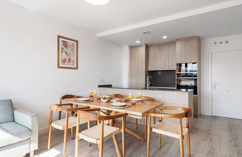 Palma-Palmilla Apartment | Modern Apt with Shared Terrace