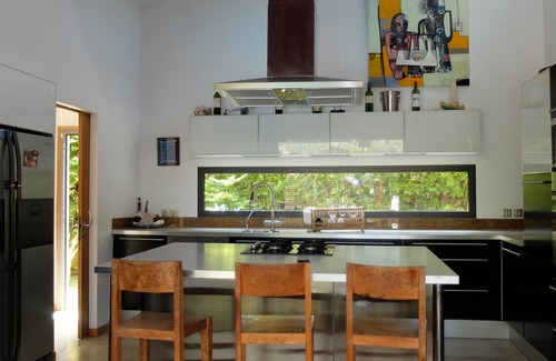 Bois d'Olives Villa | Modern architect villa with swimming pool and lush garden