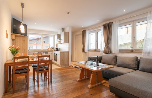 Hopfgarten im Brixental Apartment | Modern apartment with terrace and stunning view