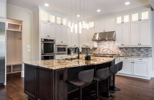 Sandy Springs House | Modern Atlanta Luxury – 5BR/5.5BA with Gourmet Chef’s Kitchen & Grand Interiors
