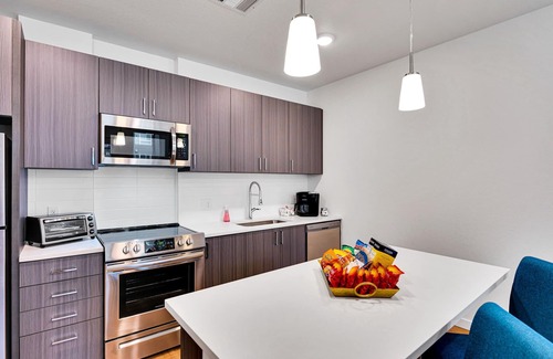 Jewell Heights - Hoffman Heights Apartment | Modern Aurora Apt Near Hospital 2BD/1BA
