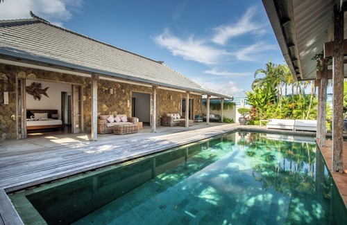 Sunset Road Villa | Modern Balinese 4-Bdr in the Heart of Seminyak