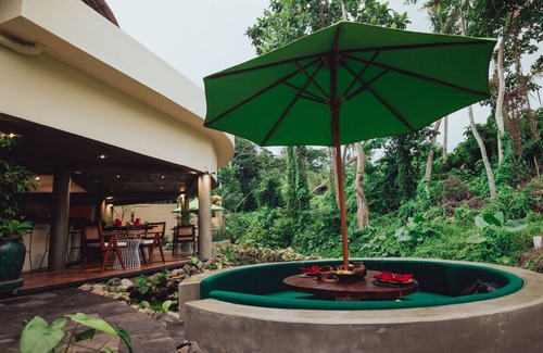Mas Villa | Modern Balinese architecture design villa in Ubud