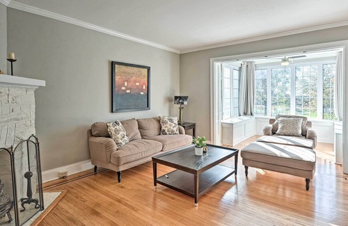 Downtown Baltimore House | Modern Baltimore Escape w/ Deck: 4 Mi to Dtwn