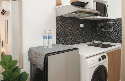 Bang Chak Apartment | Modern Bangkok Apartment with Pool & Fitness