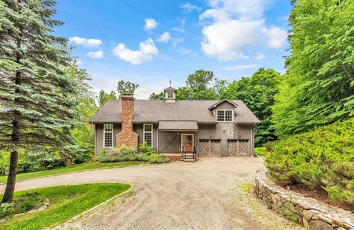 Marble Dale House | Modern Barn, NEW Luxurious Home