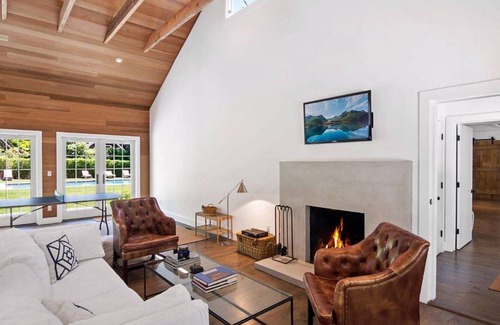 Wainscott House | Modern Barn-Style Home with State-of-the-Art Finishes, High Ceilings and...