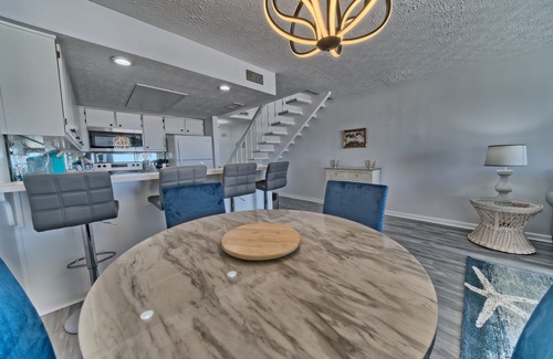 Thomas Drive House | Modern Beachfront 2BD3BA Beach House. Sleeps 8!