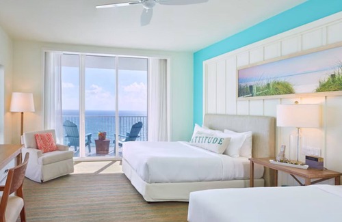 Hollywood Hotel | Modern Beachside Haven with Outdoor Pool, Near Hollywood Beach