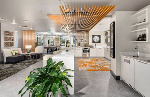 Northwest Bellevue Apartment | Modern Bellevue 2BR w/Gym, W/D & Roof Deck, near Downtown, by Blueground