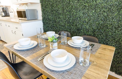 Roseburg House | Modern Bliss: Chic Retreat w/Stylish Amenities, Ideal for Vacation & Family Fun