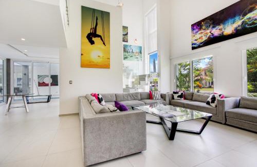 Bavaro Villa | Modern Brand New Villa with Pool, Jacuzzi, Chef at Cocotal Golf & Country Club