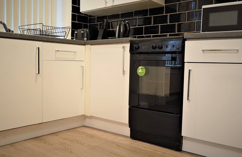 Leeds House | Modern Bright 2 bedroom Apartment in Leeds