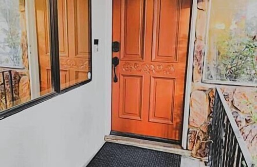 The Villas Apartment | Modern & Bright 2BR Santana Row | Silicon Valley Stay