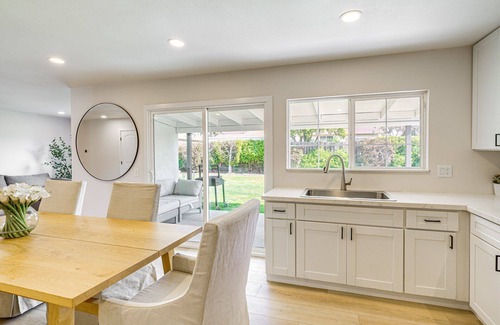 Sea View Estates House | Modern & Bright 3bd/2bth home