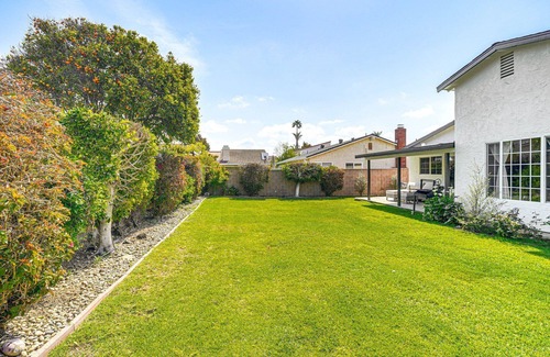 Sea View Estates House | Modern & Bright 3bd/2bth home