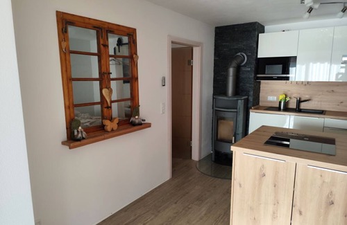 Durach Apartment | Modern bright apartment GRÜNTENSICHT for 2. persons mountain view and meadows invite you.
