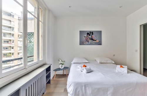 Quartier Saint-Ambroise Apartment | Modern & Bright Flat in Le Marais - An Ecoloflat