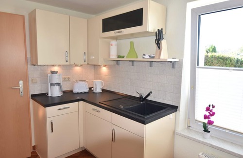 Kroepelin House | Modern Bungalow in Kröpelin with Garden