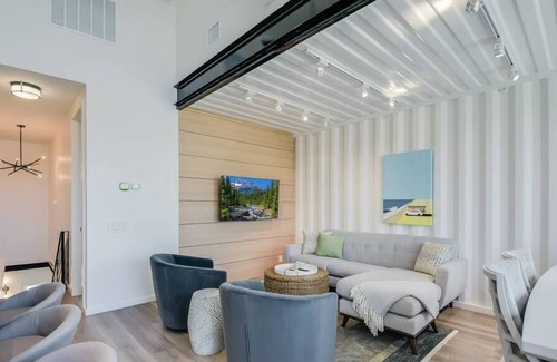 Shibui Sands House | Modern by the Sea - Orange