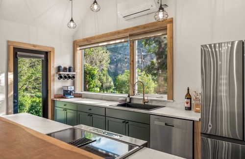 Glenwood Springs Cabin | Modern Cabin with Canyon Views with Patio, Sauna Hot Tub, Wifi, AC & Fireplace