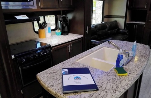 Gatlinburg - Pigeon Forge House | Modern Camper in the Smokies