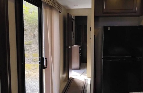 Gatlinburg - Pigeon Forge House | Modern Camper in the Smokies