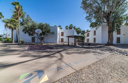 Casa Grande Condo | Modern Casa Grande Paradise heated pool condo NO PETS ALLOWED
