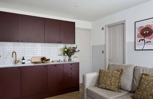 Pontcanna Apartment | Modern Central Apartment by Black Door Stays