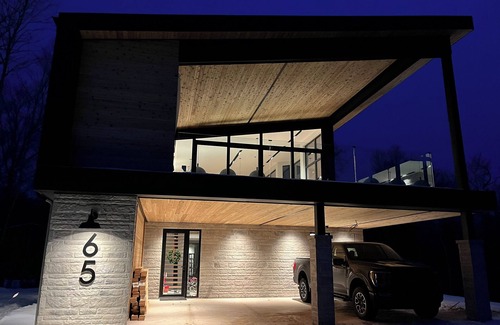 Lac Superieur Village House | Modern chalet 10 minutes from Mont Tremblant