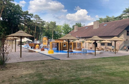 Zutendaal Ski Chalet | Modern chalet with air conditioning