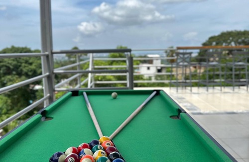 Turbaco Ski Chalet | Modern chalet with private pool, perfect for relaxing surrounded by nature.