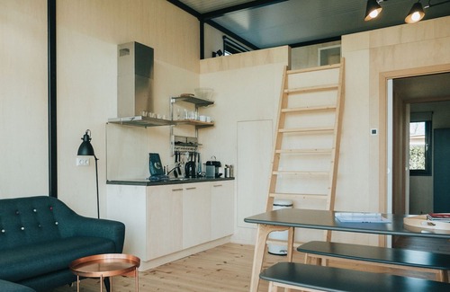 Ouddorp Cottage | Modern chalet with terrace, located in a holiday park 800 m. from the beach