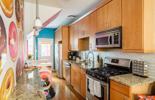 Graduate Hospital House | Modern-Chic Living in the Heart of Center City