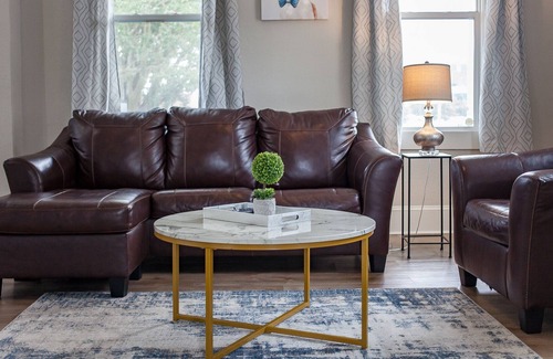 Portsmouth House | Modern Chic’s Corner 4Beds 2baths w/Grill