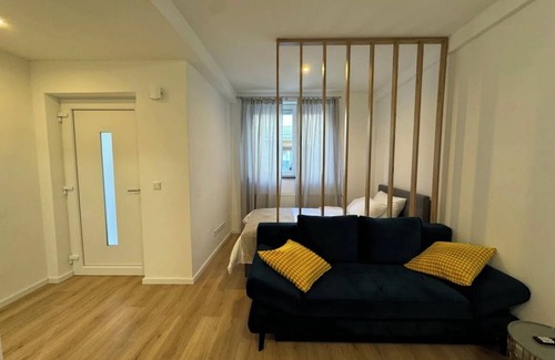 Altstadt - Sankt Lorenz Apartment | Modern city apartment, only 5 min. to the center