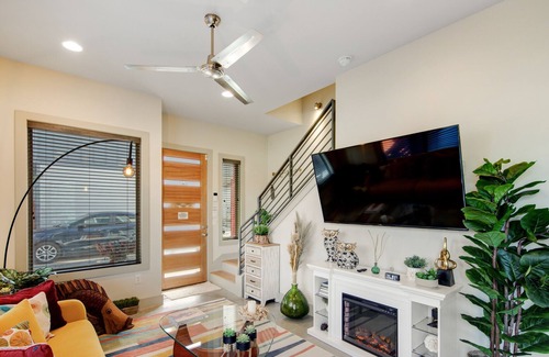 Galindo House | Modern City View House with Fast WiFi, Central AC, Dartboard, & Enclosed Yard