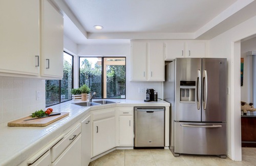 Araby House | Modern Club Med Oasis, Private Pool & Spa, Incredible Views, 2 King Beds, Too!