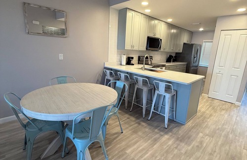 Englewood Condo | Modern Coastal 2BR Retreat-Close to Boca Grande-Monthly Rental