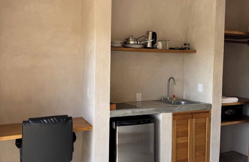 San Agustinillo House | Modern Coastal Oasis — 3 Min Walk To Beach: A/C, Pool & StarLink.