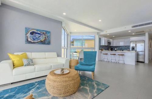 Aruba Condo | Modern Coastal Ocean View by Eagle Beach