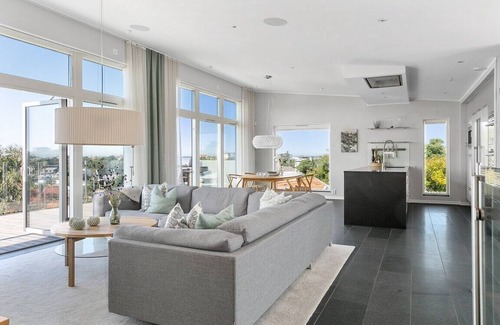Torslanda Villa | Modern Coastal Villa with Sea View & Jacuzzi, 3-Bedroom Gem in Hjuvik Gothenburg
