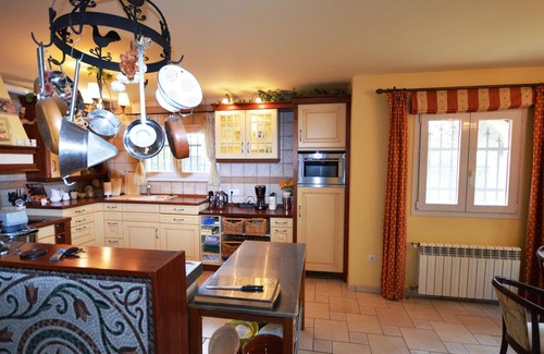 Sant Pere Pescador House | Modern Colonial Villa, Pool, BBQ, WiFi, 200m from Beach - Costa Brava
